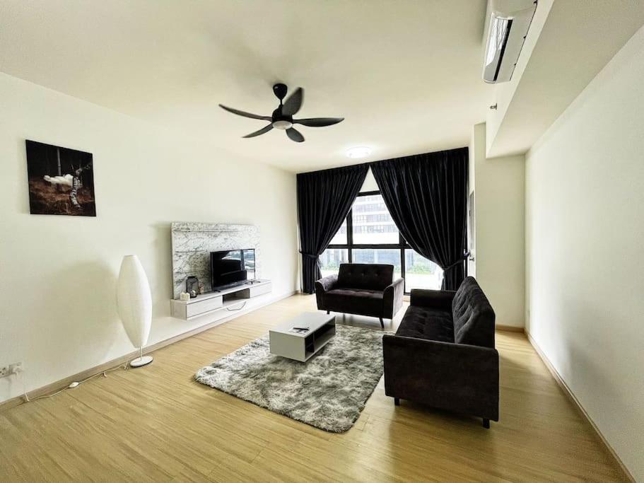 Cozy & Comfy Home Dsara Sentral Opposite Mrt 숭가이 불루 외부 사진